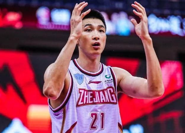 这里峭壁陡立、狭窄，恍如一线天